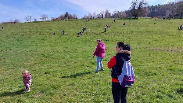 4. Wir suchen Ostereier